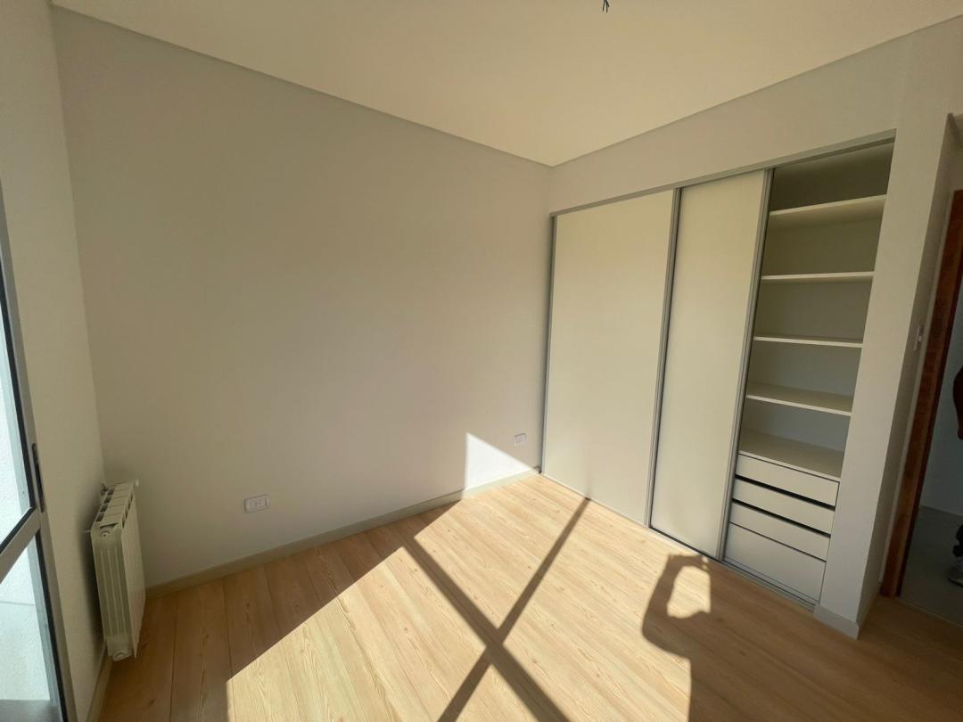 3ade9458-5fc8-47e9-8c89-abfbf5255e69