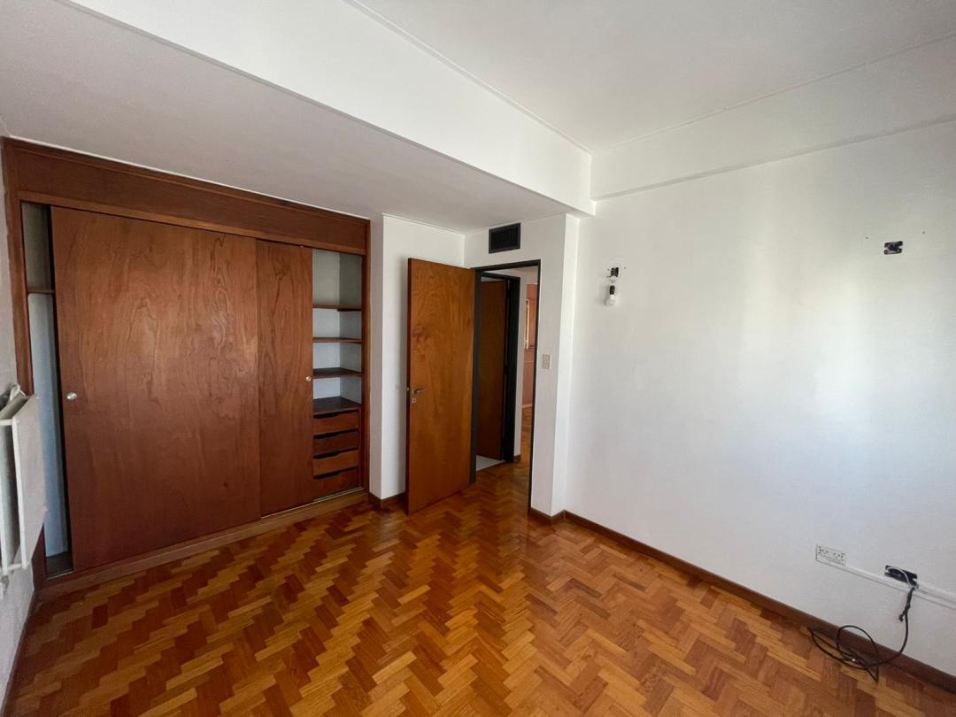 0bb69fdf-be02-4b19-9110-7575e9850811