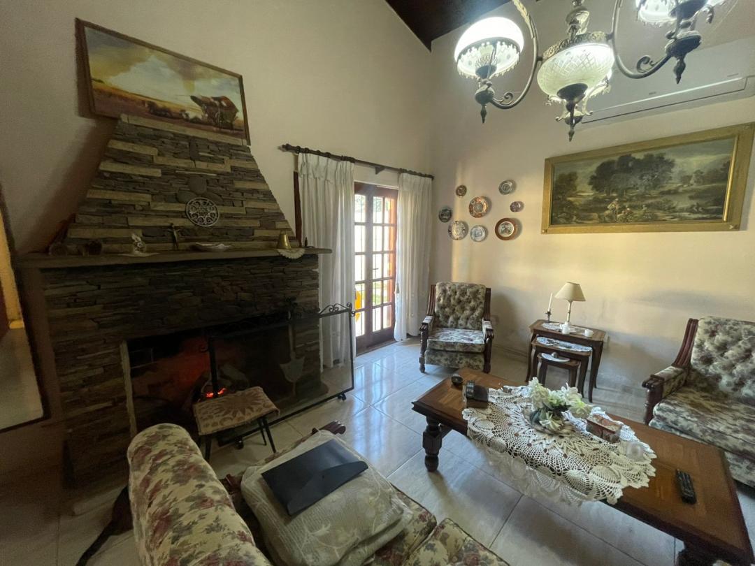 4a61a193-47b7-4bbd-98ab-433e1589168b